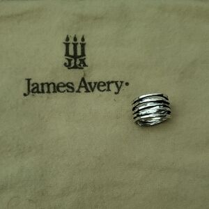 Retired James Avery Silver Band Ring